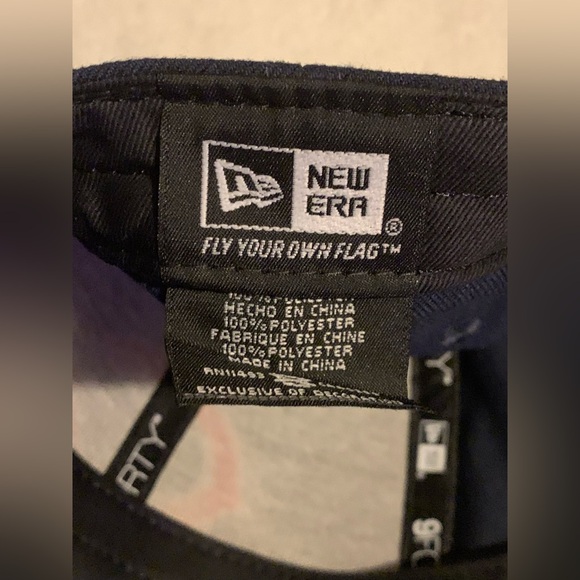 Chicago Bears hat with Sticker Tags - Picture 10 of 10